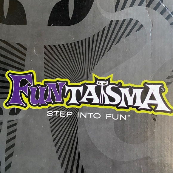 Boots - Picture 5 of 6